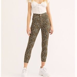 Free People Leopard | Belle Printed Skinny Pants